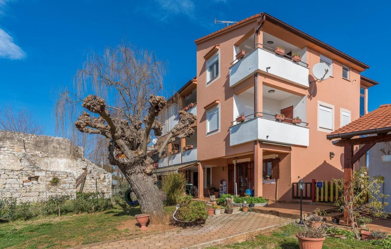 Apartments Ulika Červar-Porat المظهر الخارجي الصورة