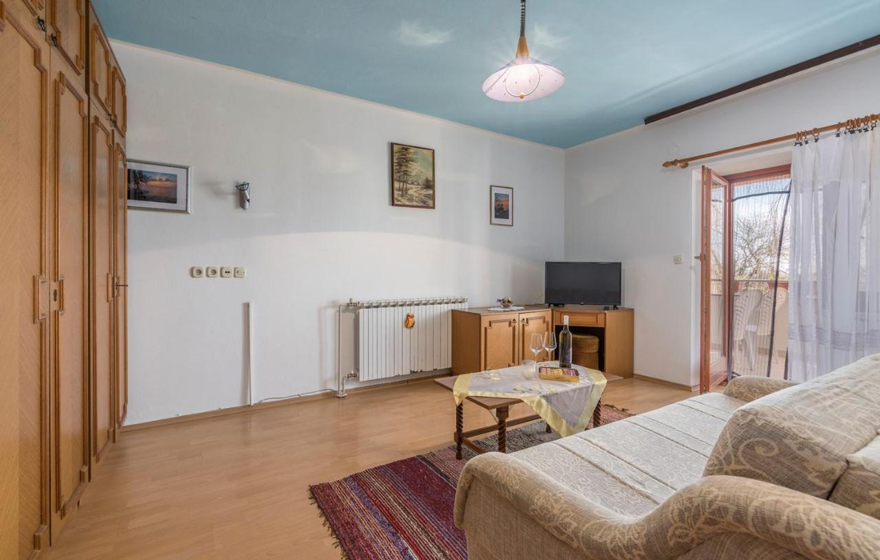 Apartments Ulika Červar-Porat المظهر الخارجي الصورة
